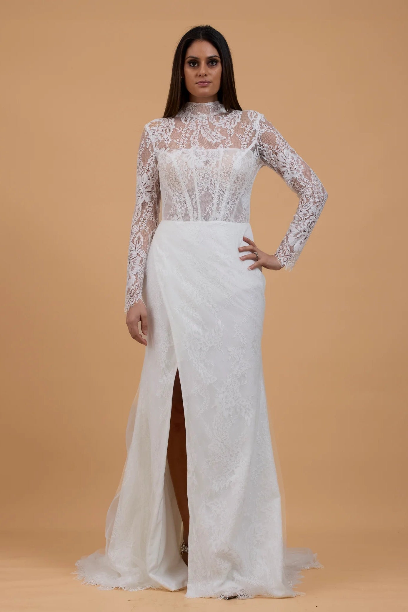 Milla Nova Pusseta ivory lace wedding gown, boned corset, pre-loved wedding gown, second-hand wedding gown, sample sale wedding gown