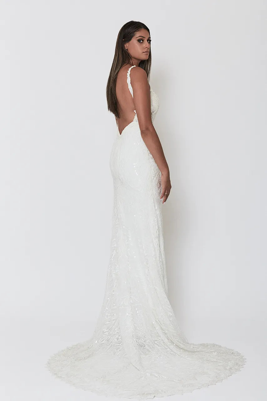 Rosa Clara Lace Wedding Gown White Beaded Low Back Bride