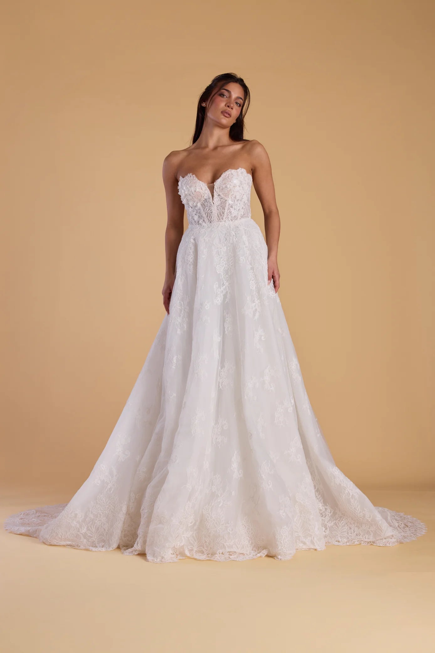 Eleganza Iconica Mia wedding gown