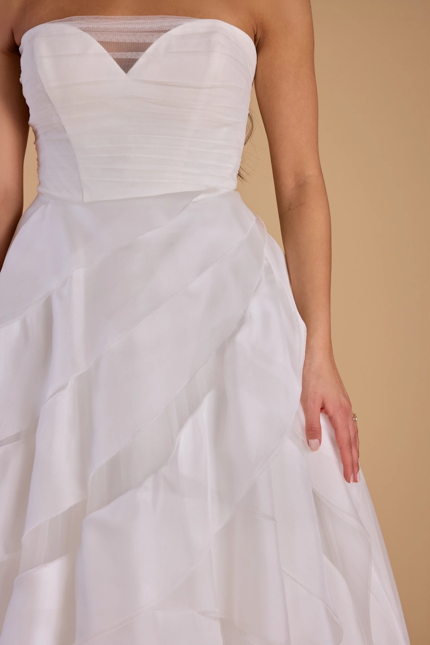 Vera Wang - Yvette (New)