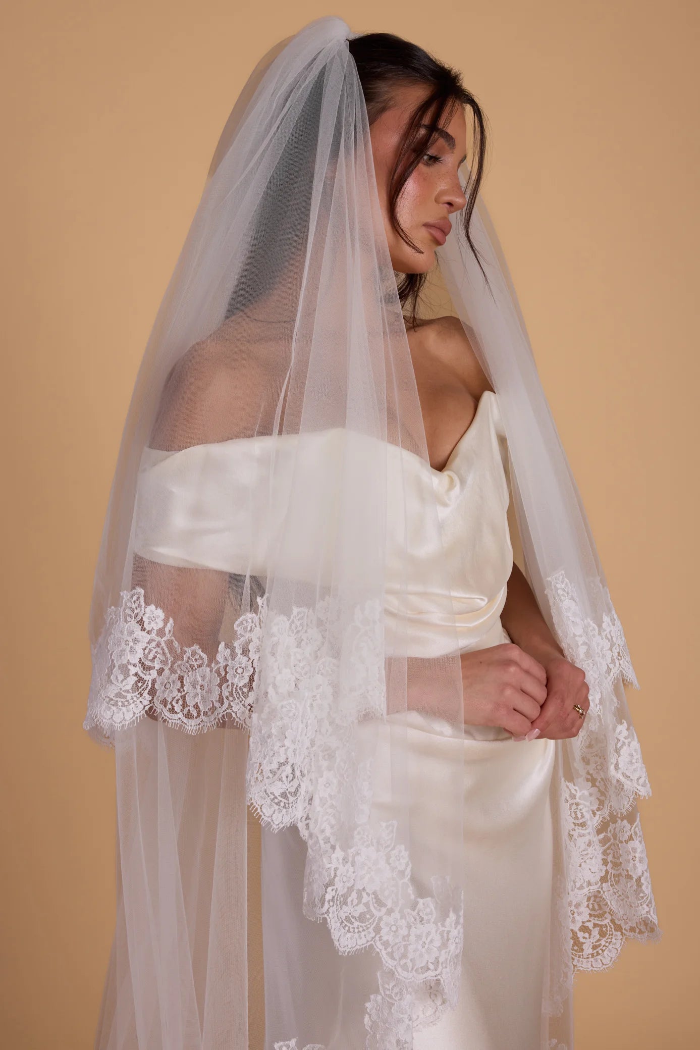 Pronovias V-2217 Lace Veil - Two Tier